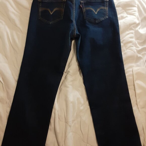 Levis Perfectly Slimming Straight Leg Blue Jeans Size 12/13 - Picture 2 of 4